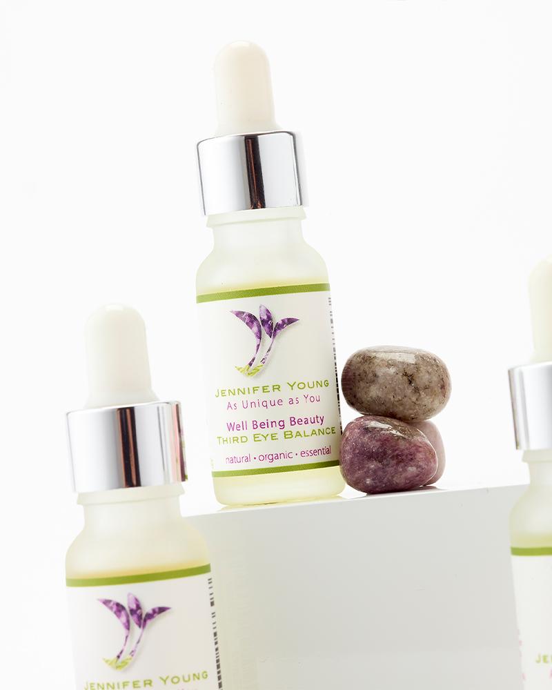Well Being Beauty Chakra Stone and Essential Oil Set for Meditation - Third Eye - Jennifer Young